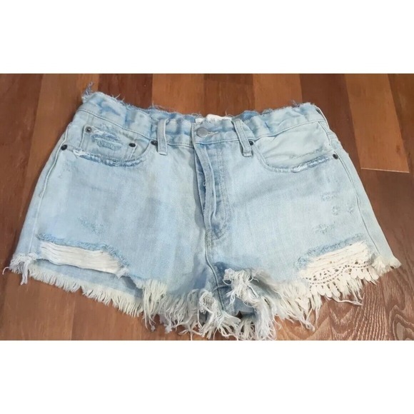 We The Free Jean Shorts 29 Light Wash Distressed Button Fly Boho Crochet Trim - Picture 1 of 6